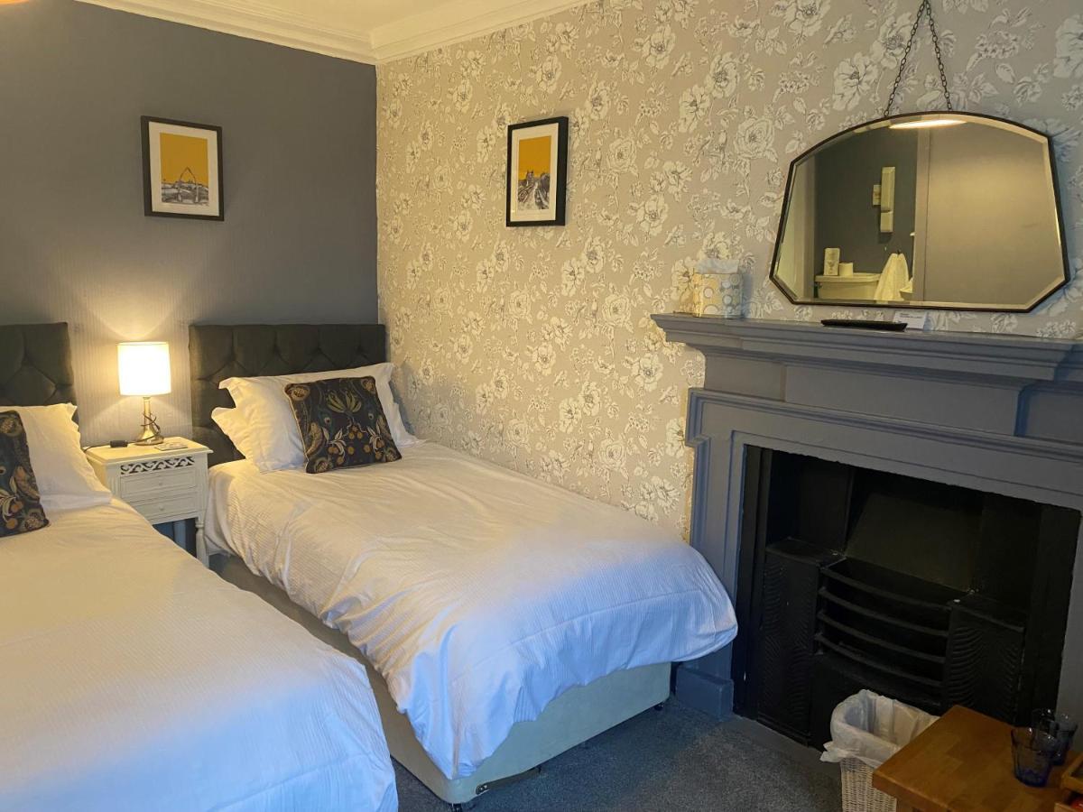 Talbot House Bed & Breakfast And Tearoom Pateley Bridge Exterior photo